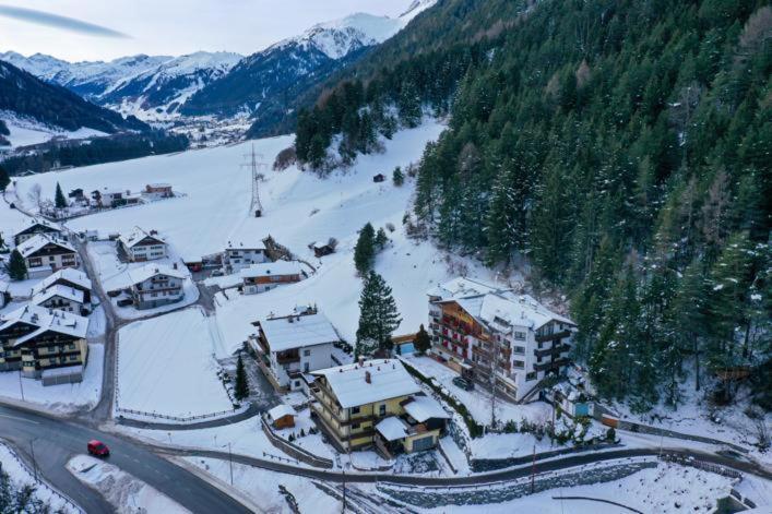 Hotel Olympia Pettneu am Arlberg Εξωτερικό φωτογραφία