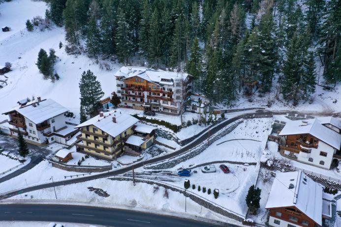 Hotel Olympia Pettneu am Arlberg Εξωτερικό φωτογραφία